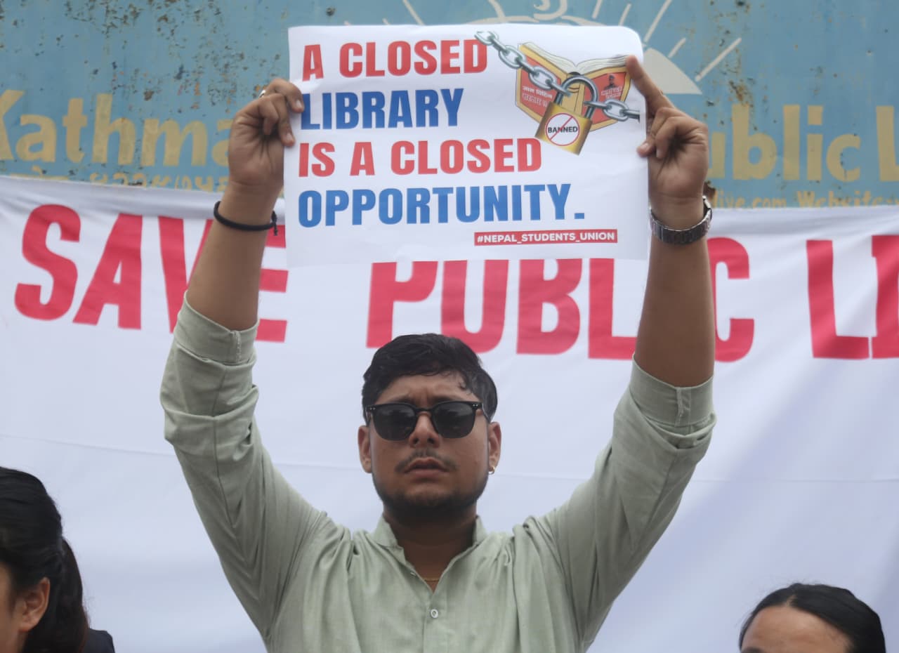 protest-against-public-library-closed (20).jpeg